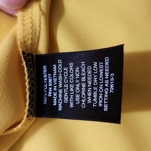 Worthington Gold Blouse NWT - Picture 3 of 5